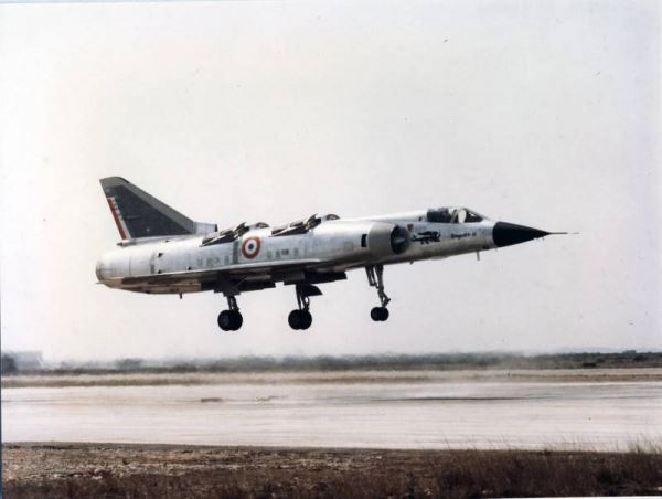 Экспериментальный самолет вертикального взлета и посадки Dassault Mirage Balzac V (Франция)