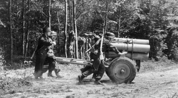 Использование трофейных немецких миномётов и реактивных систем залпового огня