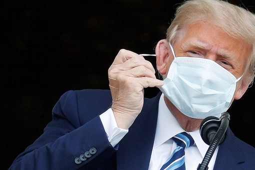 <br />
NYT: Трампа хотели поместить на ИВЛ из-за коронавируса<br />
