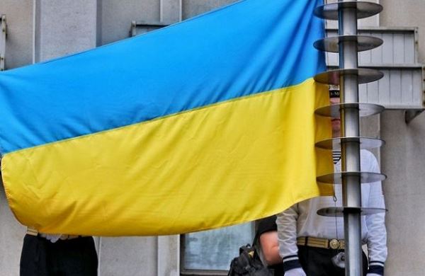 <br />
Янукович назвал виновных в ситуации с Донбассом и Крымом<br />
