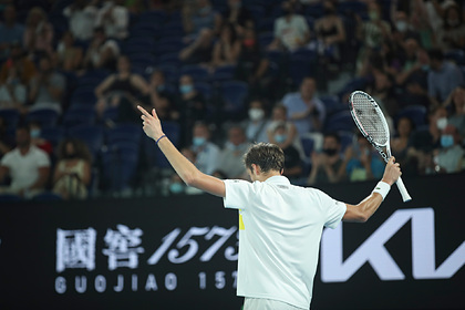 Сафин отреагировал на выход Медведева в финал Australian Open