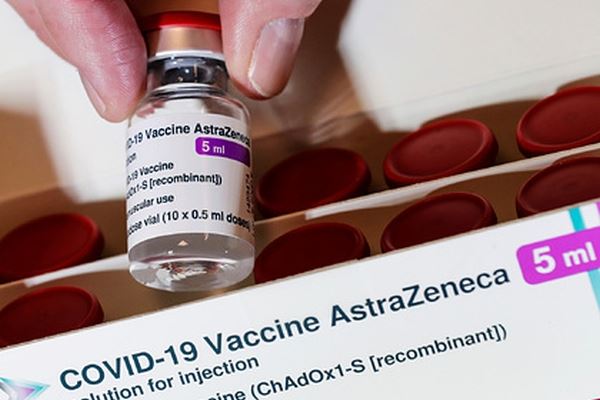 <br />
Подтвержден опасный побочный эффект вакцины AstraZeneca<br />
