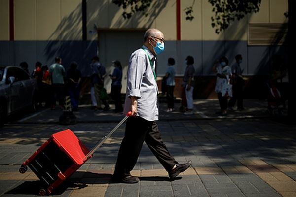 <br />
Китай повысит пенсионный возраст<br />
