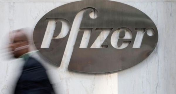 <br />
Глава Pfizer не смог въехать в Израиль из-за отсутствия прививки от COVID<br />
