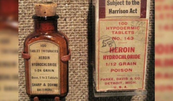 Не лечить, а калечить: 6 смертоносных веществ, которые использовали как лекарство