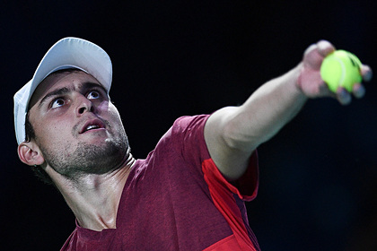 Российский теннисист Карацев вышел в полуфинал Australian Open