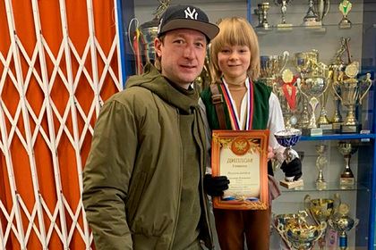 Сын Плющенко выиграл турнир по фигурному катанию