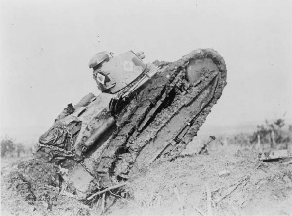 «Лоханки» на поле боя – бронетехника Первой мировой