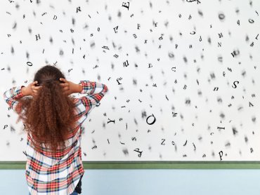 Проблемы с обработкой звуков внутри несуществующих слов могут указывать на высокий риск дислексии у ребенка